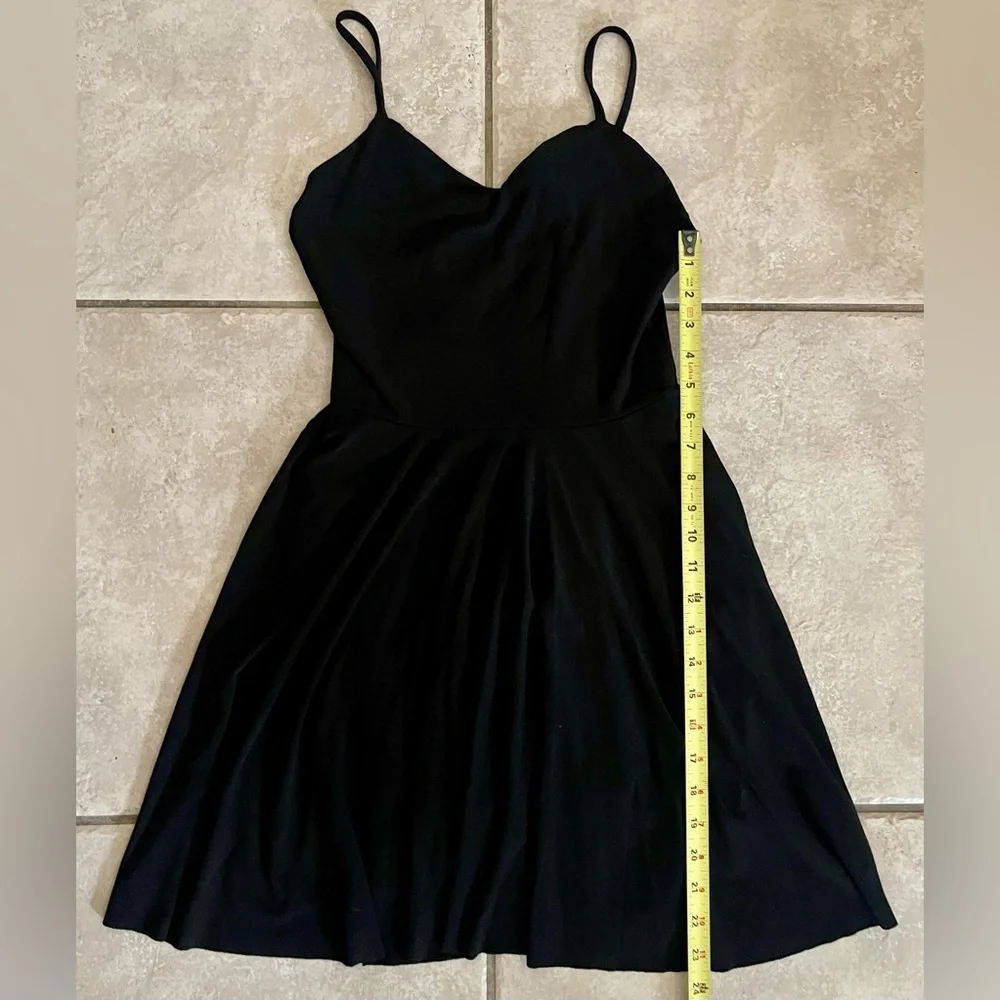 Cheryl Creations Spaghetti Strap, V-Neck, Flare Skirt Party Dress, Sz Juniors M - Picture 8 of 10